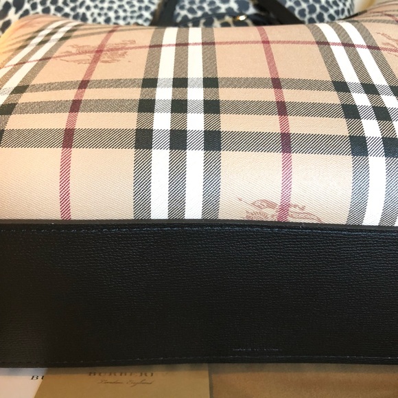 Burberry Tote Sold Out at Stores -Authentic - Picture 6 of 6